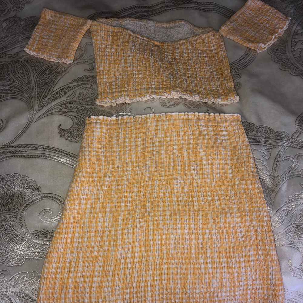 Two Piece Set - image 4